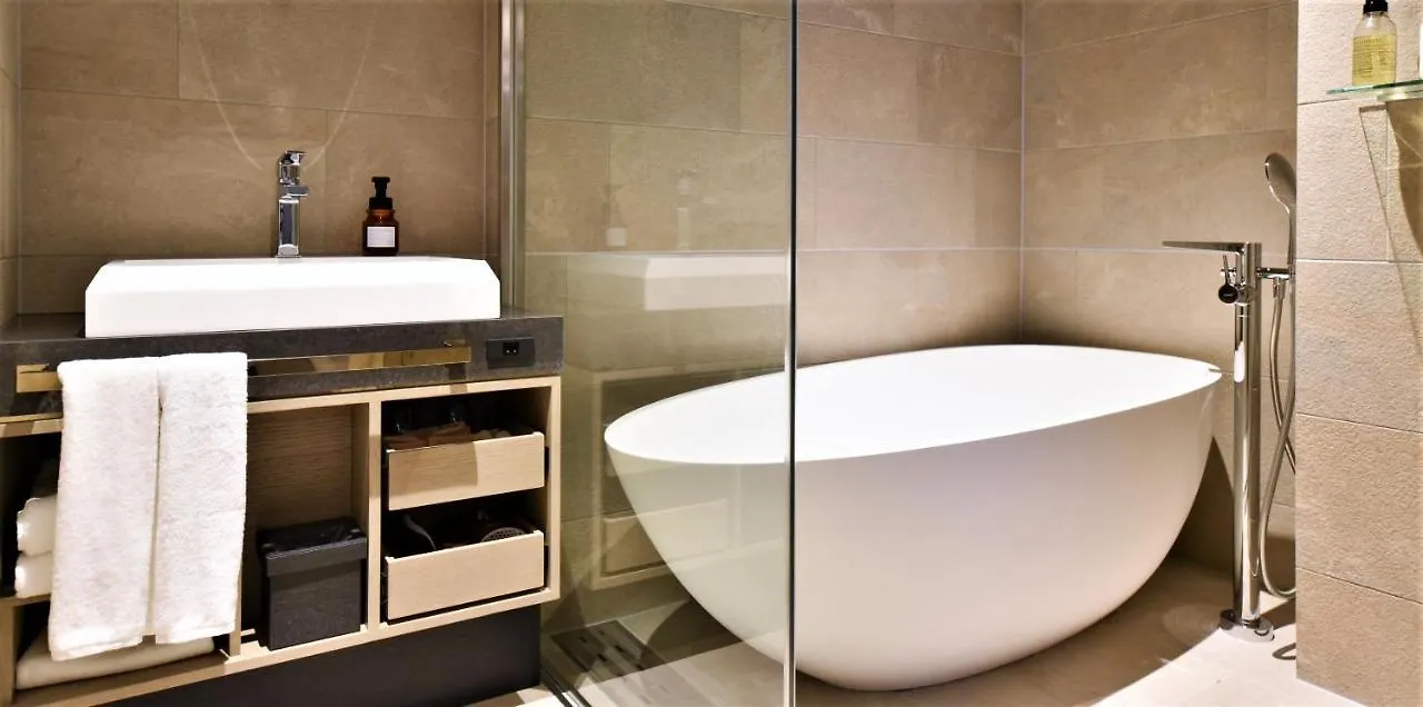 Hotel Cordia Osaka Hommachi 3*,